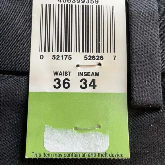 Dockers Golf relaxed fit flat Front golf pants, black. Men’s size 36 X 34 NWT - Picture 9 of 11